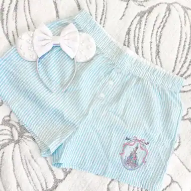Disney Minnie Mouse themed headband and light blue striped shorts for kids.
