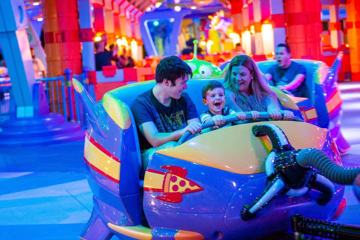 kids-family-guests