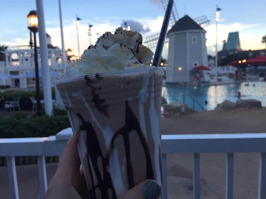 Hard float from beaches and cream