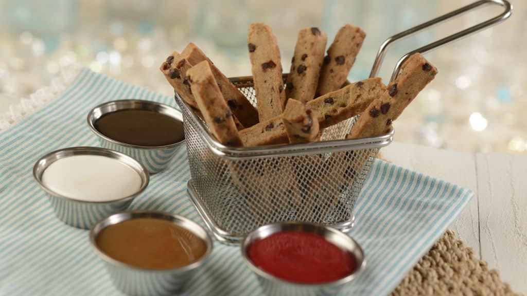 cookie-fries-with-dipping-sauce