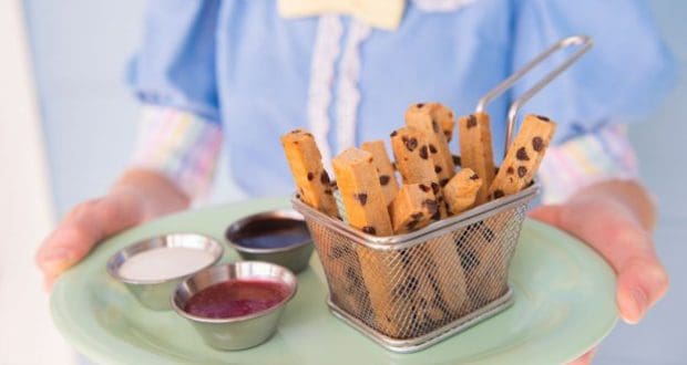 Plant-Based Cookie Fries with trio of dipping sauces served Beaches & Cream Soda Shop–style, perfect for Disney snack lovers.
