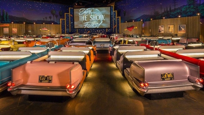 sci-fi-dine-in