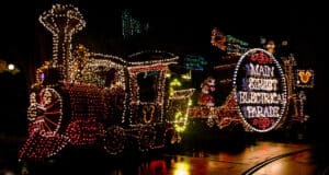 disneyland-nighttime-parade