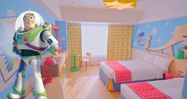 buzz-toy-story-hotel