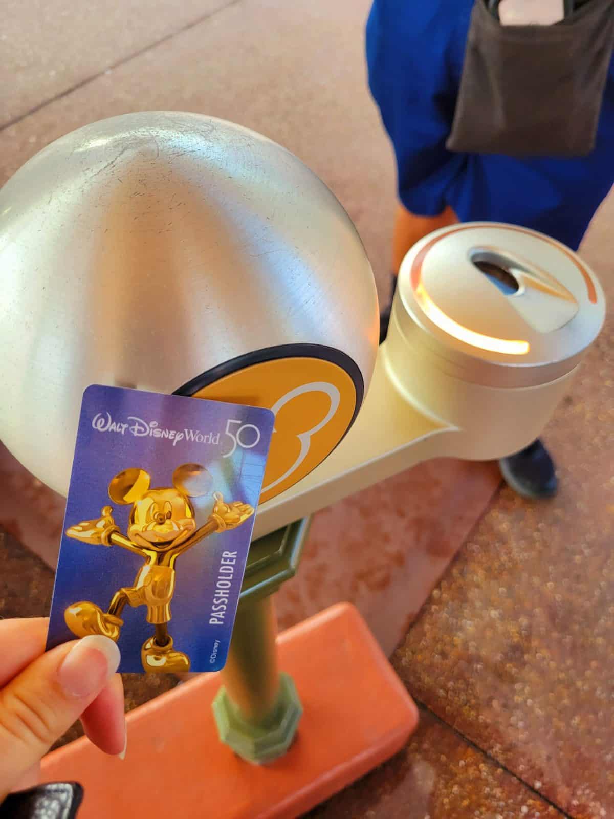 annual-pass-passholder