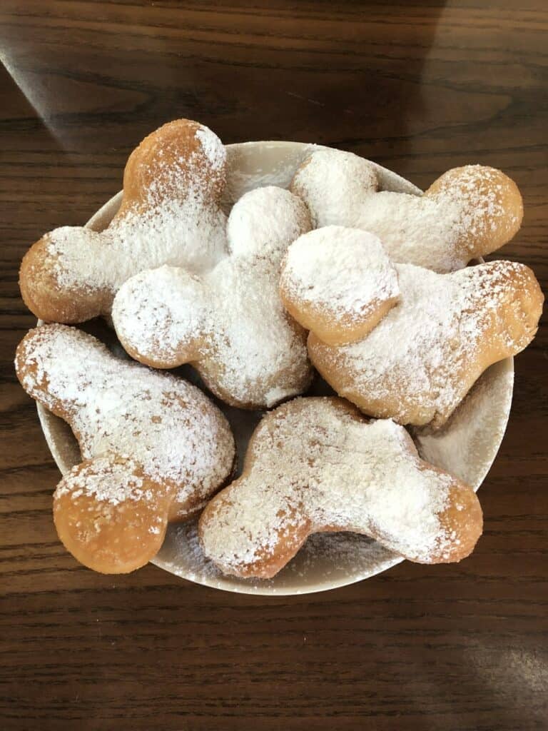 mickey-beignets-6