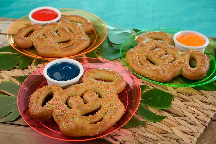 H2O Glow Mickey Pretzels