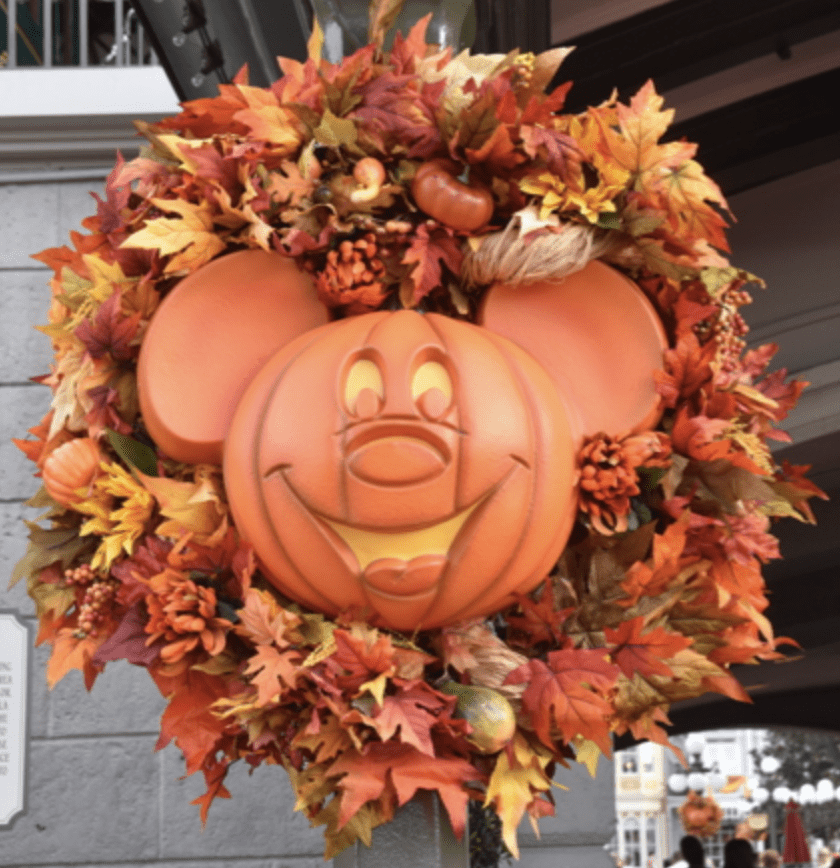 Mickey-pumpkin-wreaths