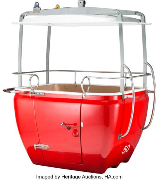 skyliner-vehicle-ride-disneyland