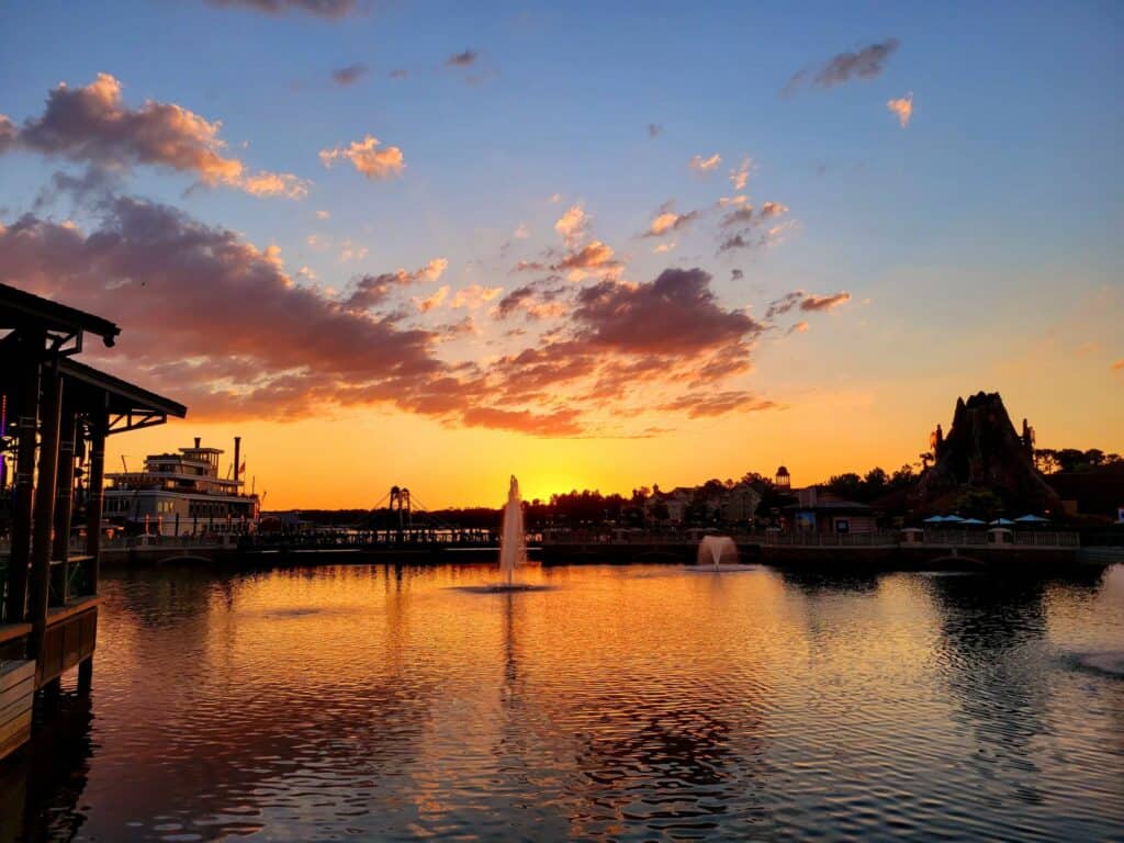 sunset-disney-springs-boathouse