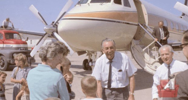 walt-plane