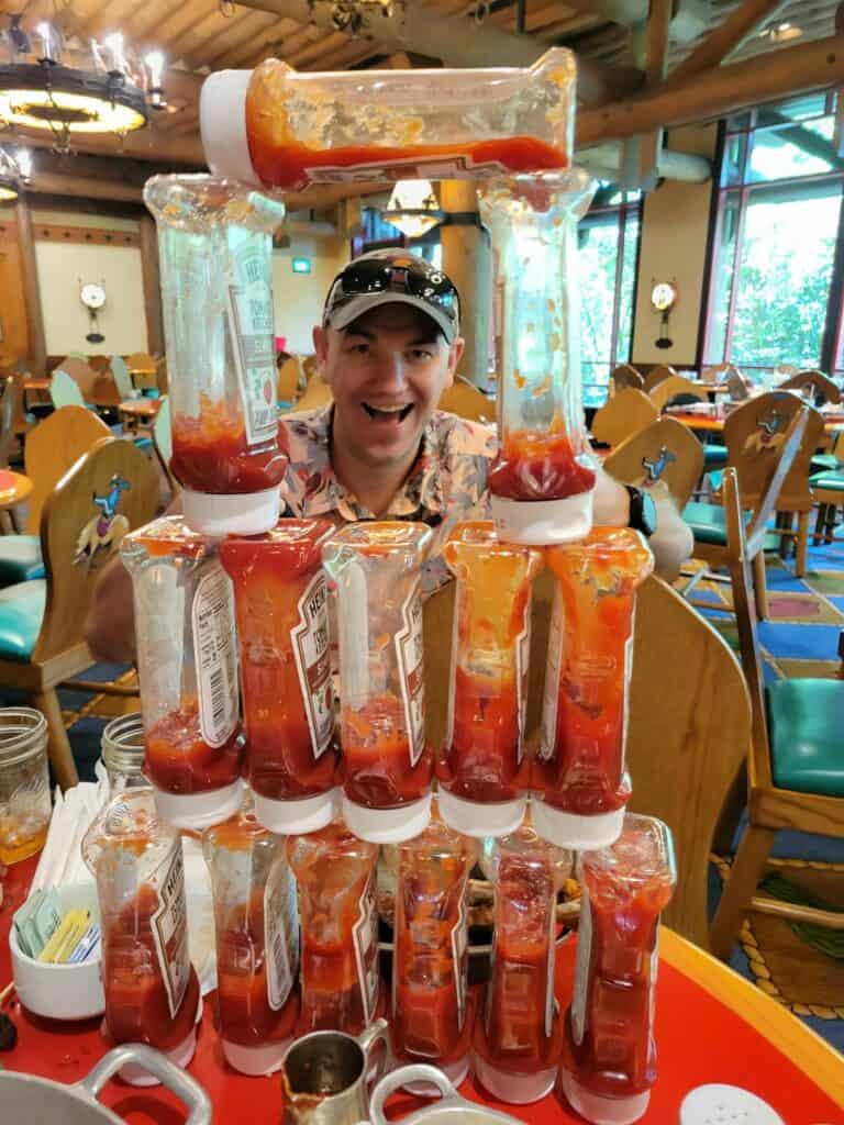 whispering-canyon-cafe-ketchup