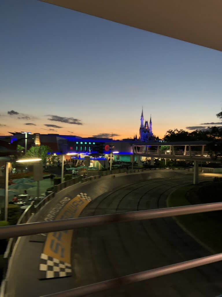 peoplemover-sunset
