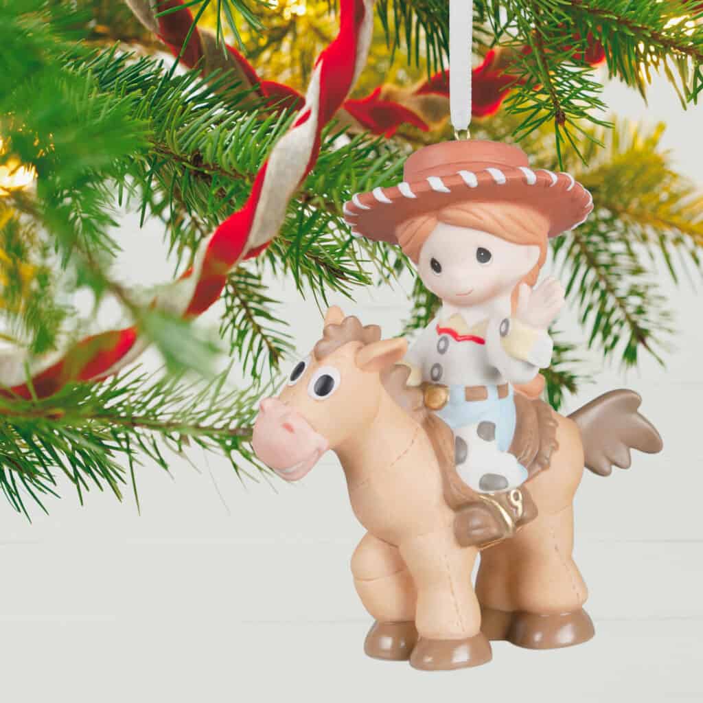 disney-precious-moments-jessie-and-bullseye