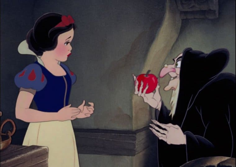 Snow White with apple