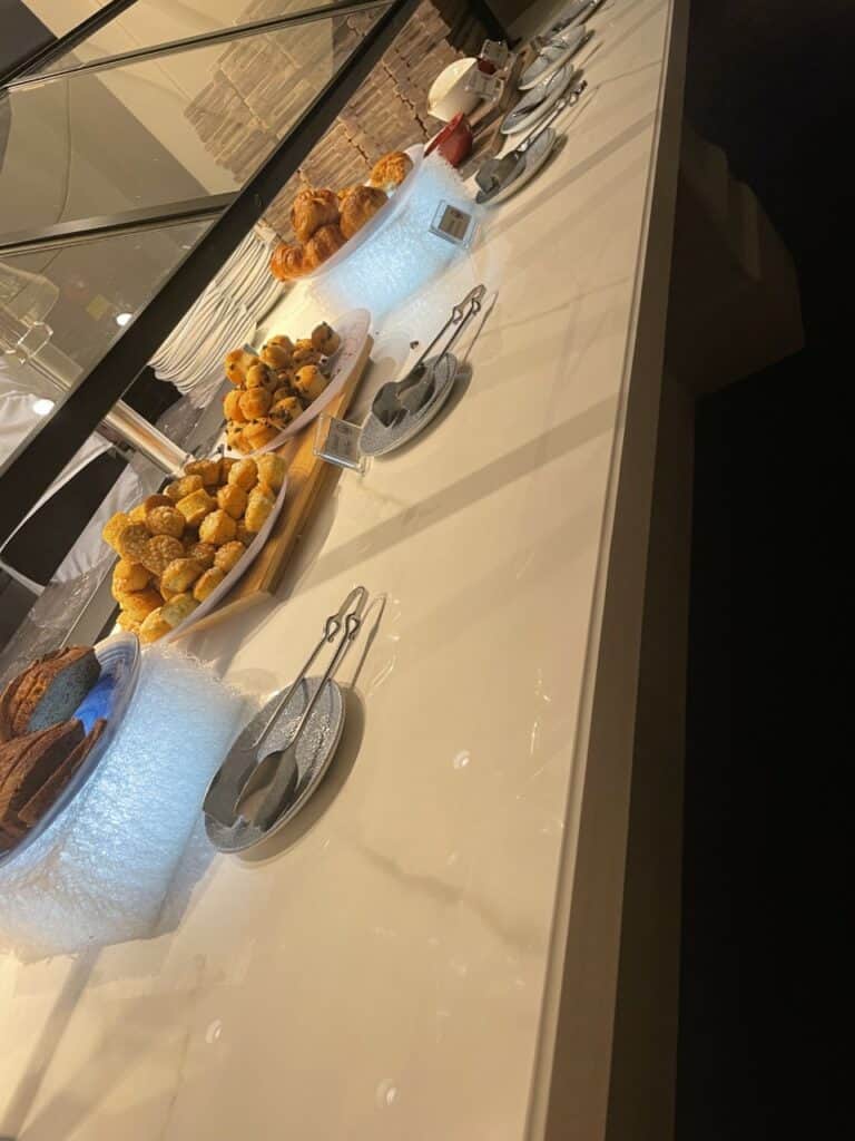 ale-and-compass-buffet