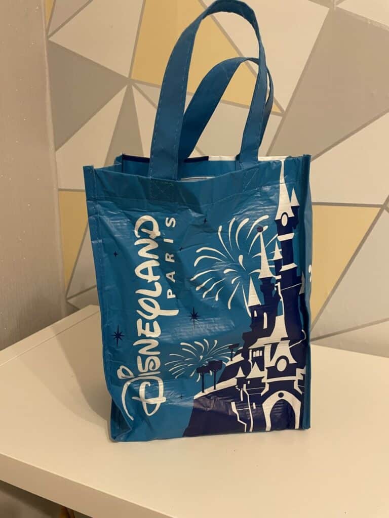 disneyland-paris-shopper