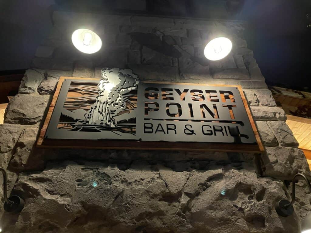 geyser-point-bar-and-grill