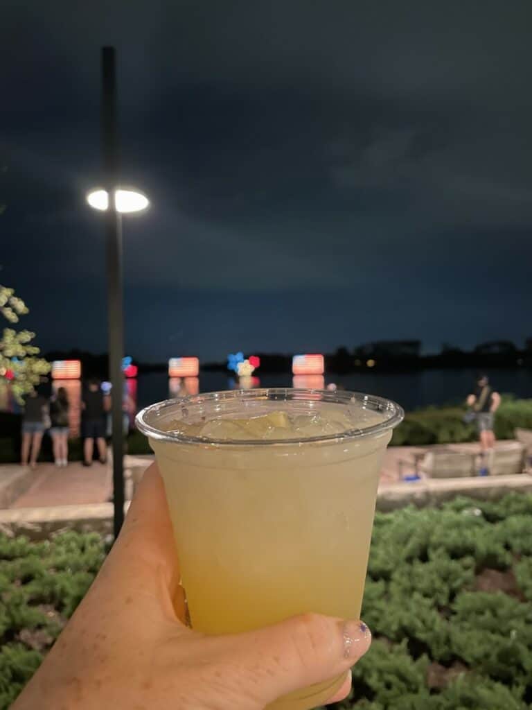 worth-melting-for-cocktail-geyser-point