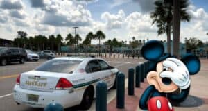 getaway-car-disney-hollywood-studios-canal