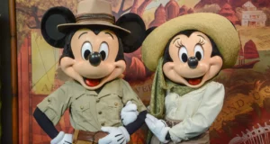 minnie and mickey animal kingdom