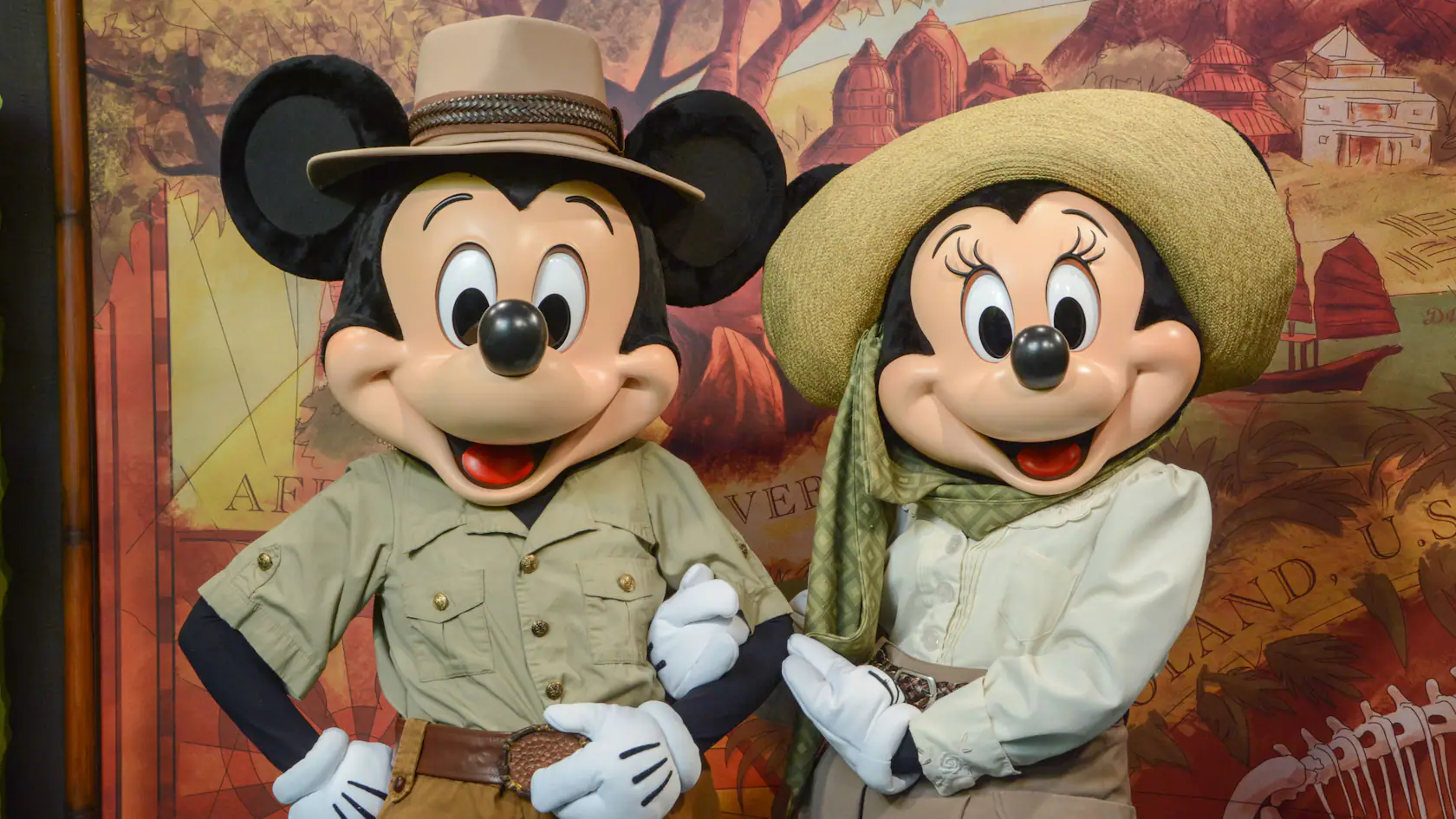 minnie and mickey animal kingdom 