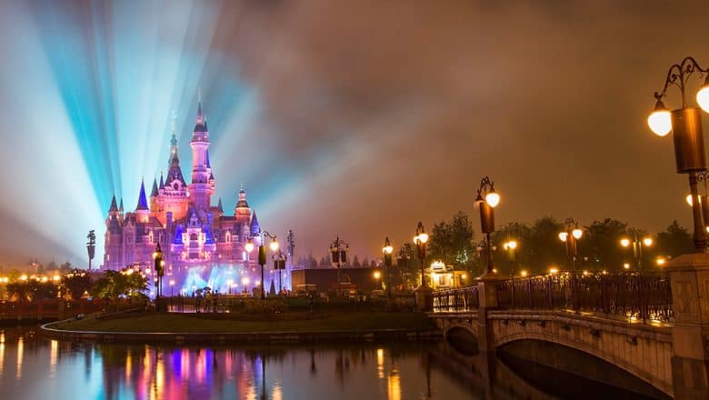 shanghai disneyland castle