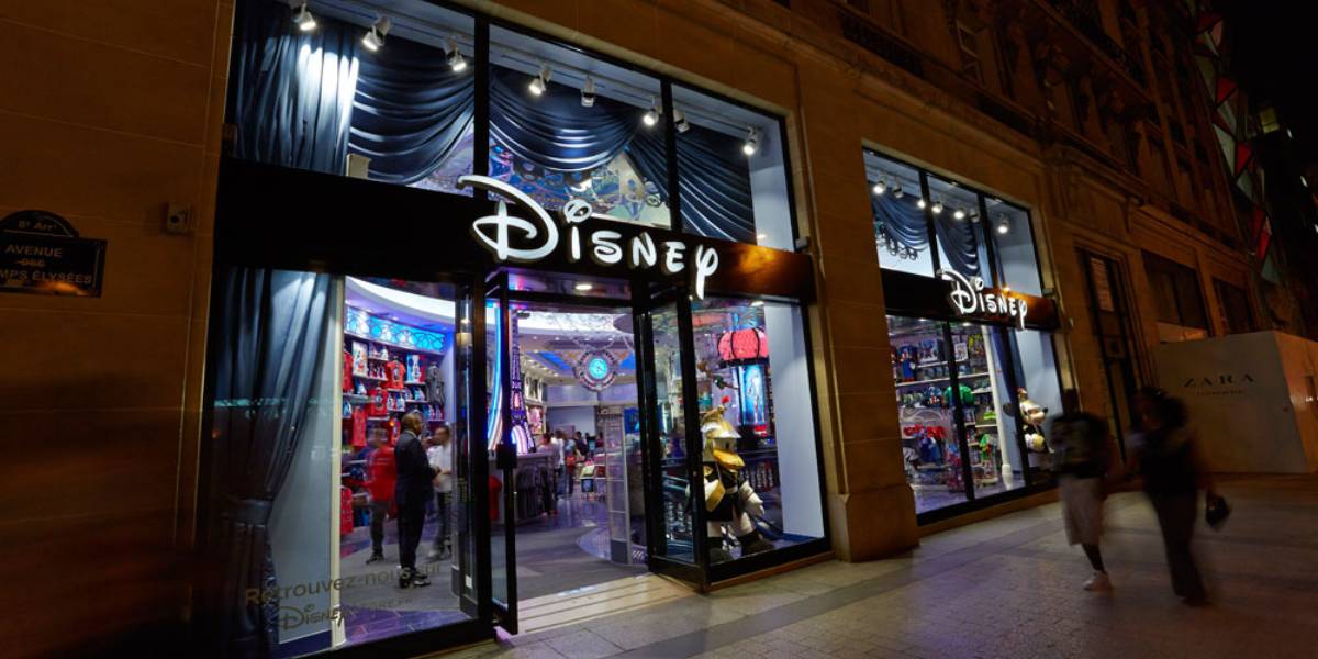 disney store 852 champs elysees paris