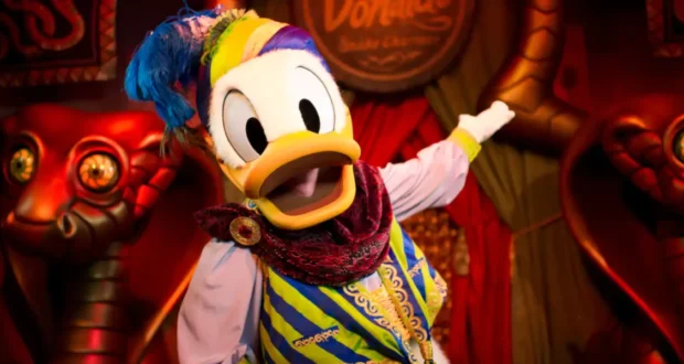 Donald Duck at Pete's Silly Sideshow