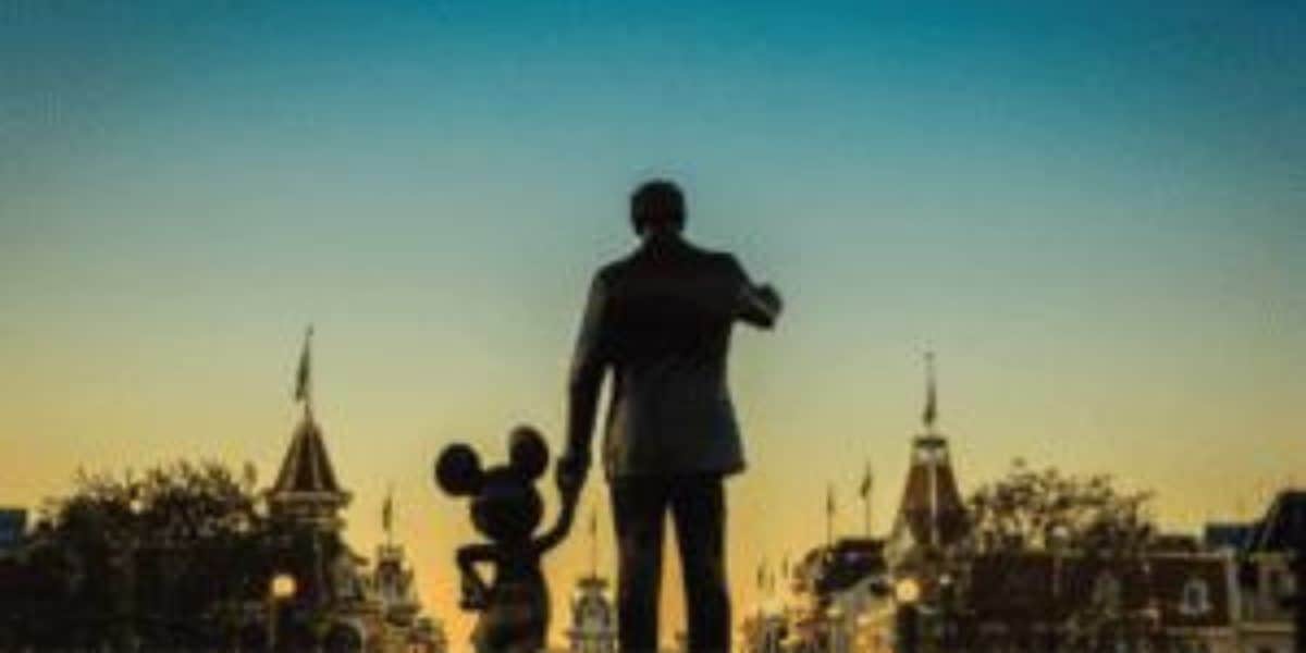 walt-and-mickey-statue