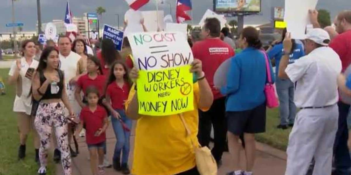 disney dispute wages protest