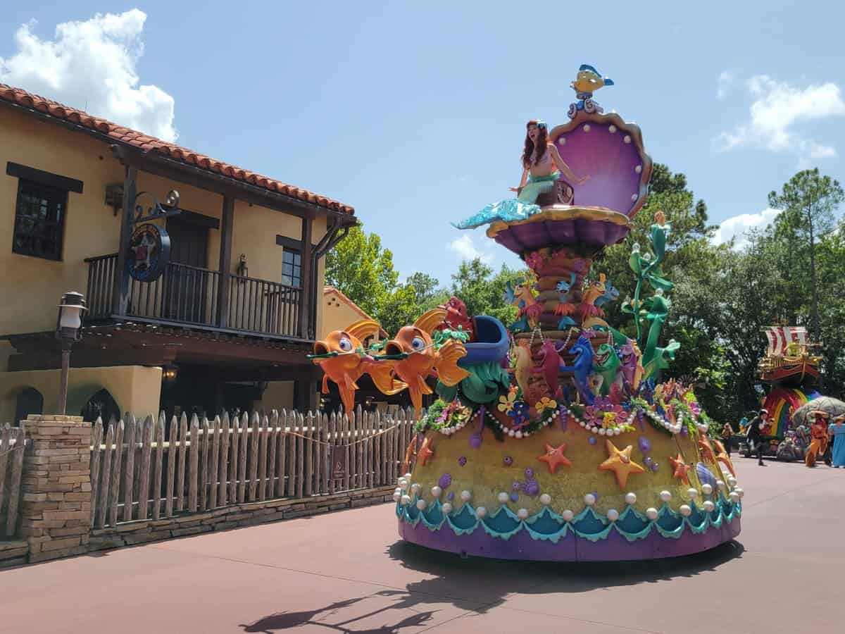parade ariel float festival of fantasy