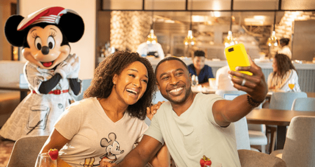 Couple Dining at Topolino's Terrace