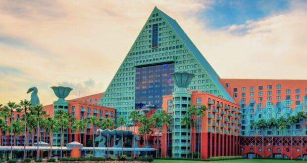 Dolphin Resort Hotel Exterior