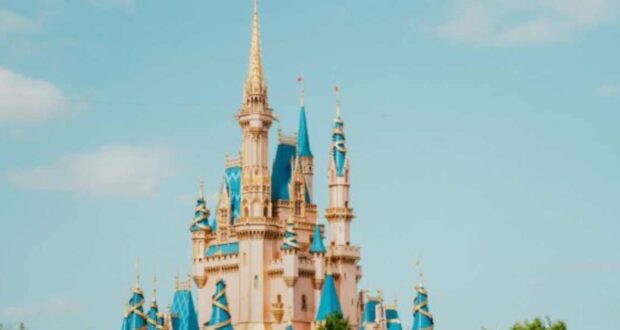 Cinderella Castle at Magic kingdom