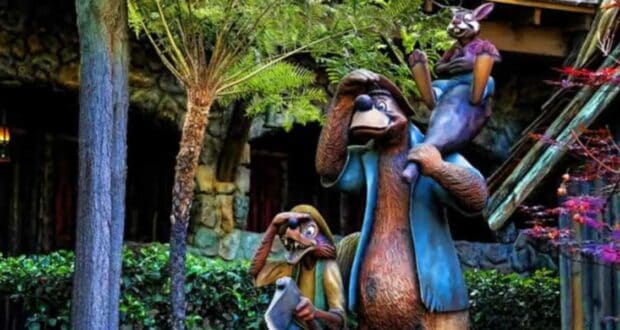 Splash Mountain Statue