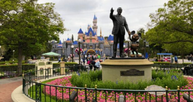 Disneyland Sleeping Beauty Castle Partners Statue