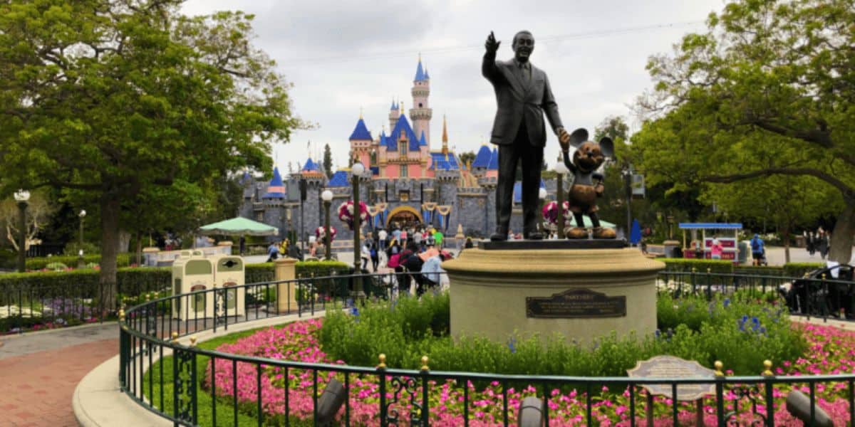 Disneyland Sleeping Beauty Castle Partners Statue
