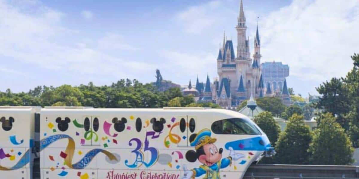 Tokyo Disney Resort monorail