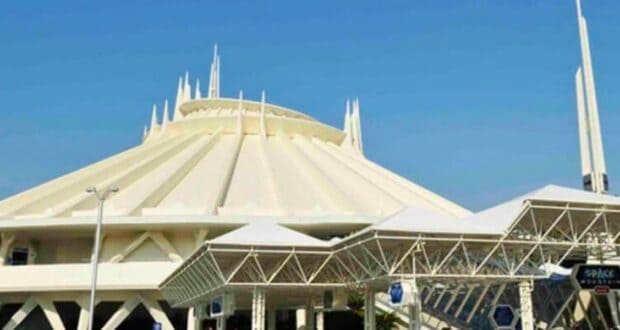 Space Mountain in Tokyo Disneyland, opening day original