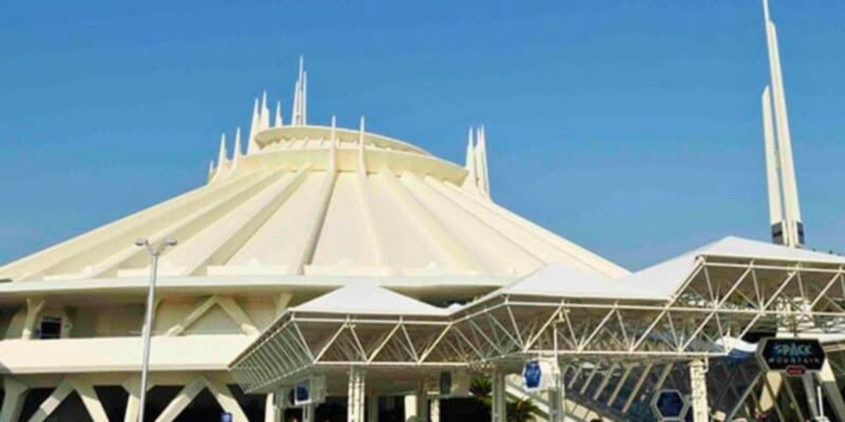 Space Mountain in Tokyo Disneyland, opening day original
