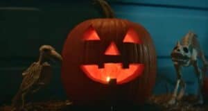 A Jack o 'lantern on someone's doorstep in 'Halloween Kills'