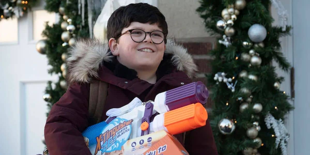 Max Mercer (Archie Yates) with toy guns in 'Home Sweet Home Alone'