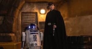 Luke Skywalker and R2-D2 meet and greet Disneyland