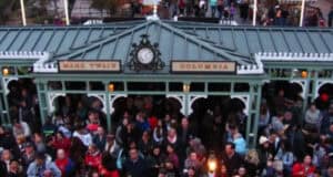 Crowds in line for the Riverboat at Disneyland Park.