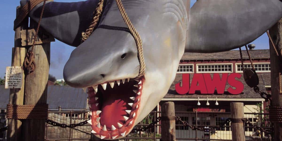 Jaws at the entrance to the ride at Universal Studios Japan