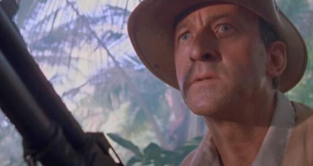 Robert Muldoon (Bob Peck) hunting the raptors in 'Jurassic Park' (1993)