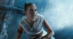 Rey (Daisy Ridley) crouching in 'The Rise of Skywalker'