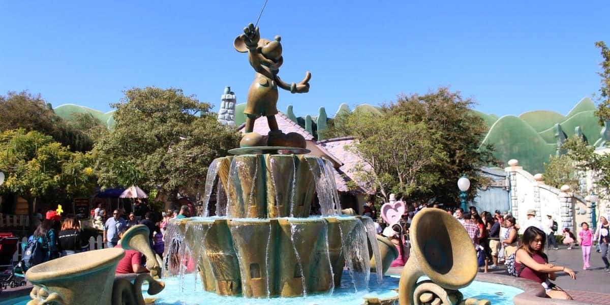 Guests around the old Mickey Mouse fountain in Mickey's Toontown at Disneyland Park.