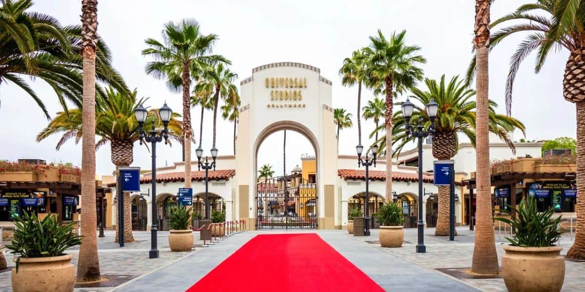 Entrance to Universal Studios Hollywood